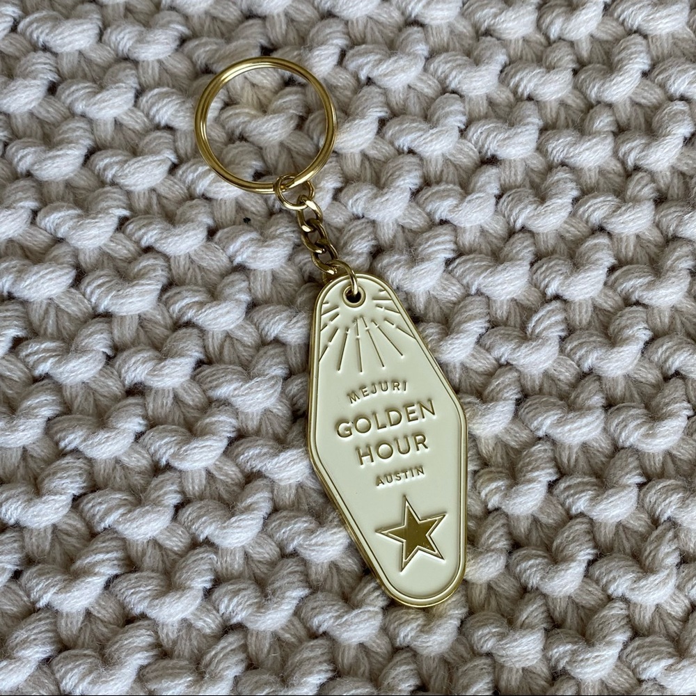 Mejuri keychain